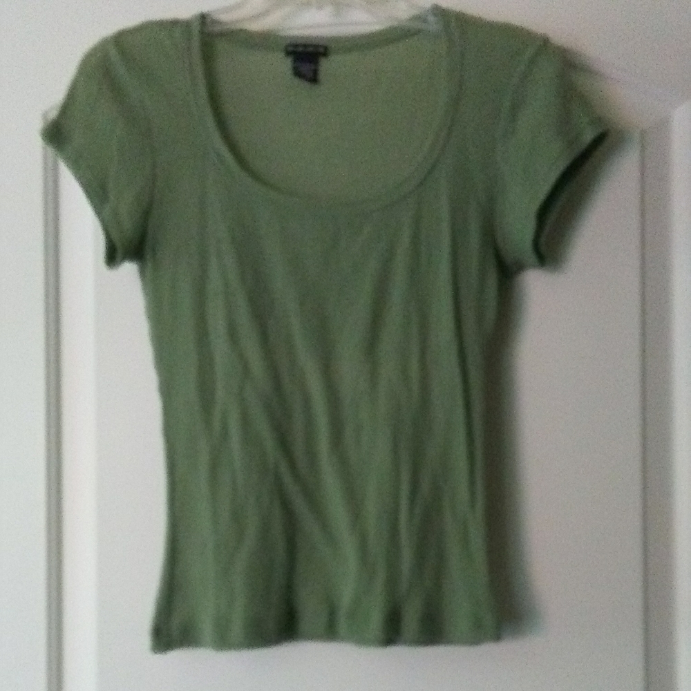 Short sleeve green t-shirt (large)